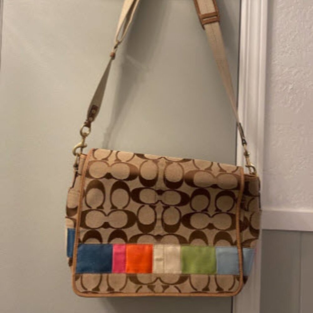 Authentic Coach Messenger Bag. Multi color Jacquard